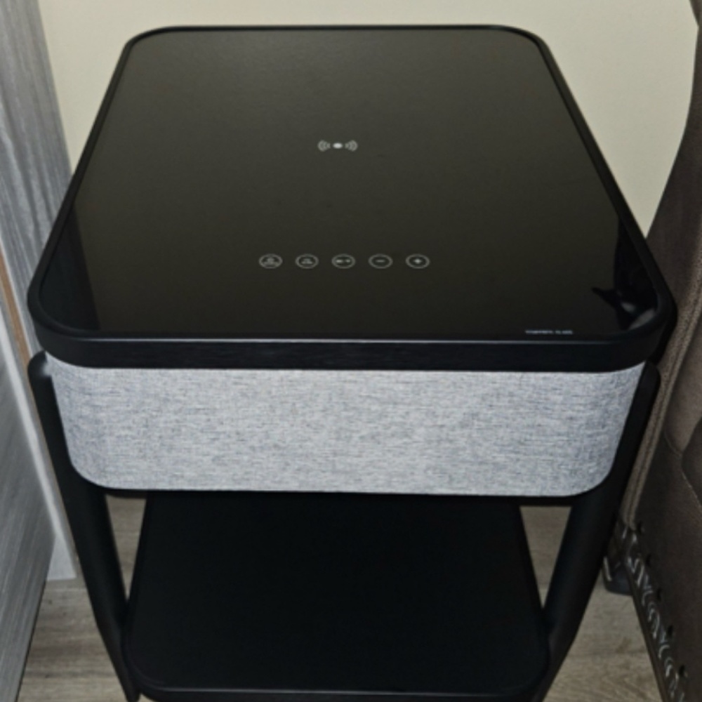 Bluetooth speaker, Table, Charger all in one